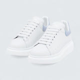 Oversized Sneaker in White Shirting Blue