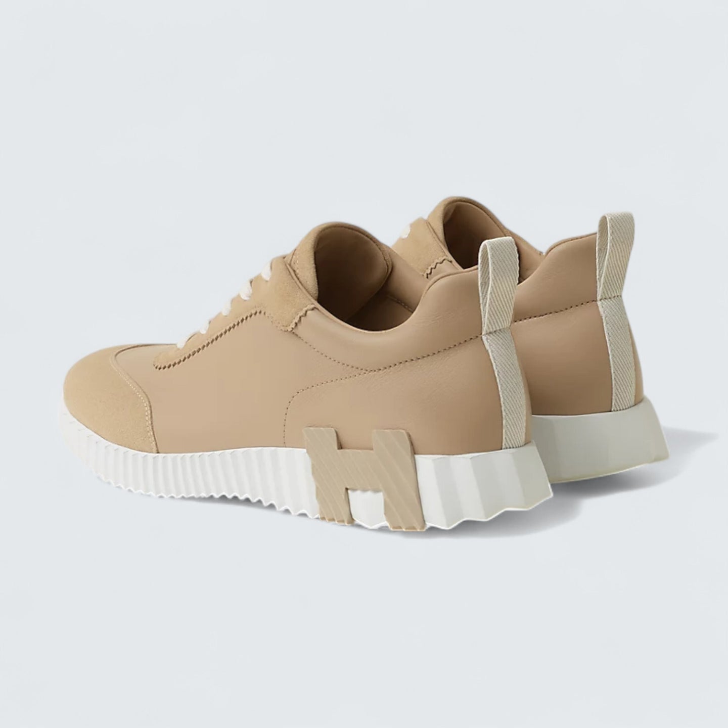 Bouncing 'Beige Lin'