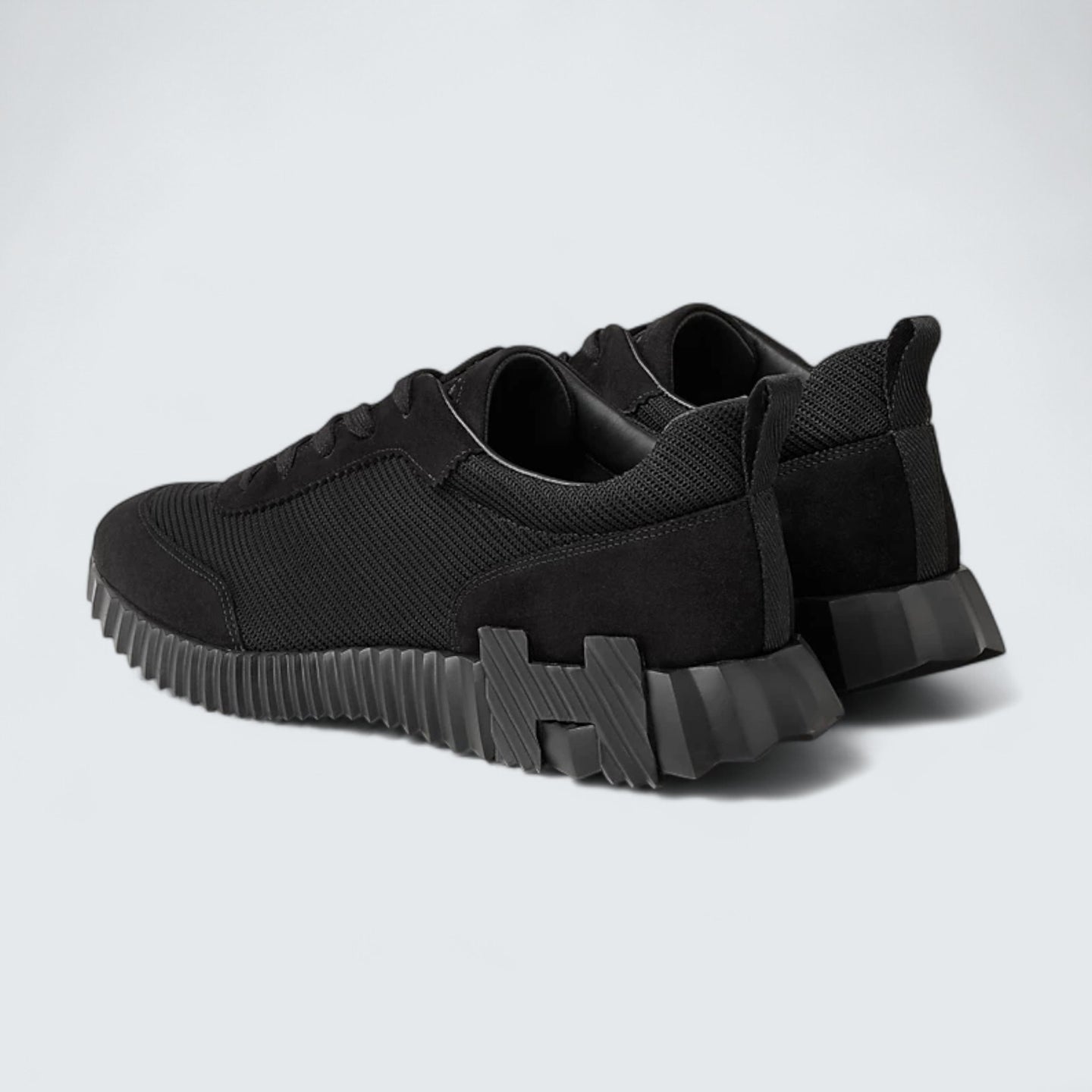 Bouncing ‘Noir Mesh’