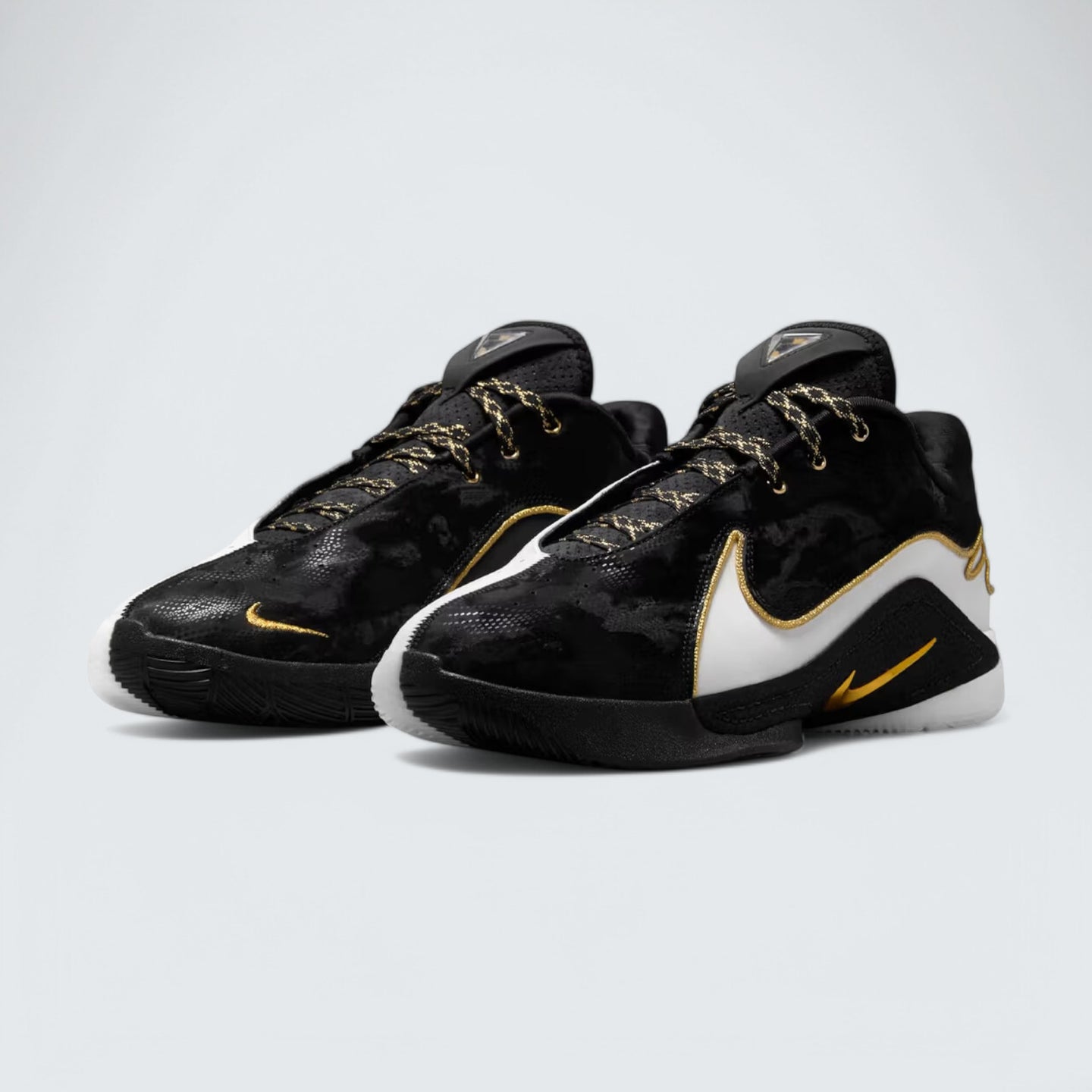 LeBron 22 'Mogul'