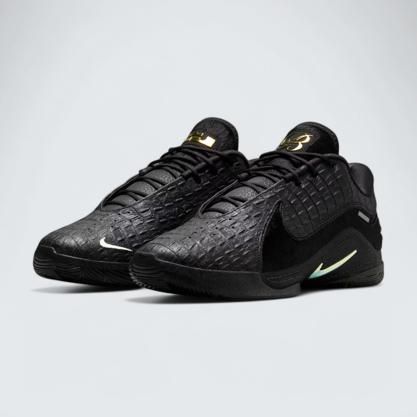 LeBron 22 'Black Label'