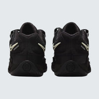 KD 18 'Black Label'