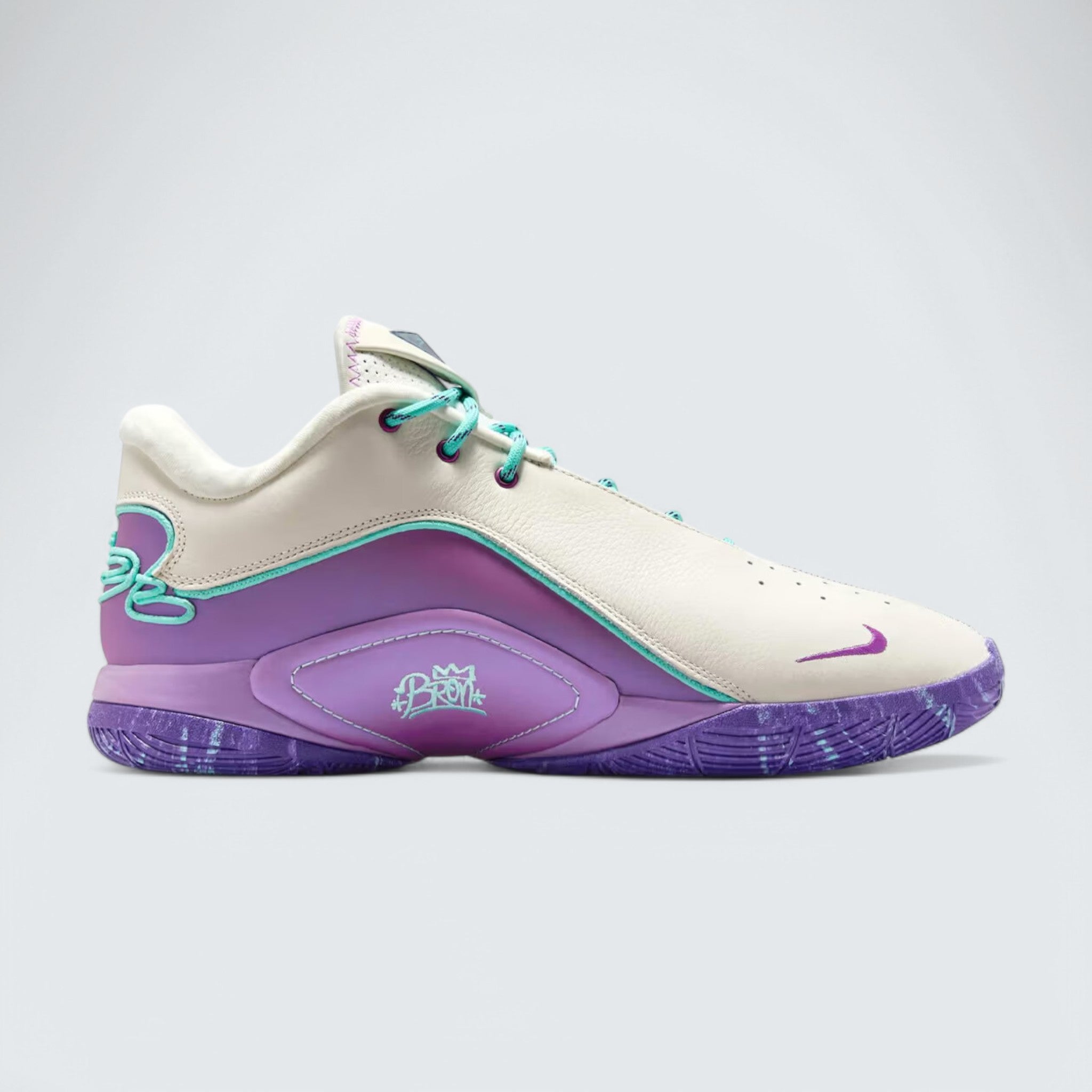 LeBron 22 'Frozen Grapes'