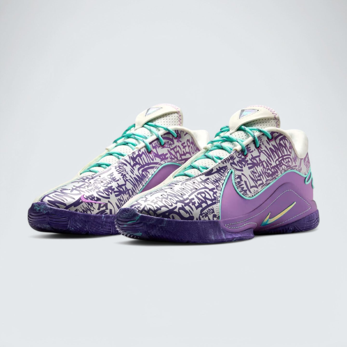 LeBron 22 'Frozen Grapes'