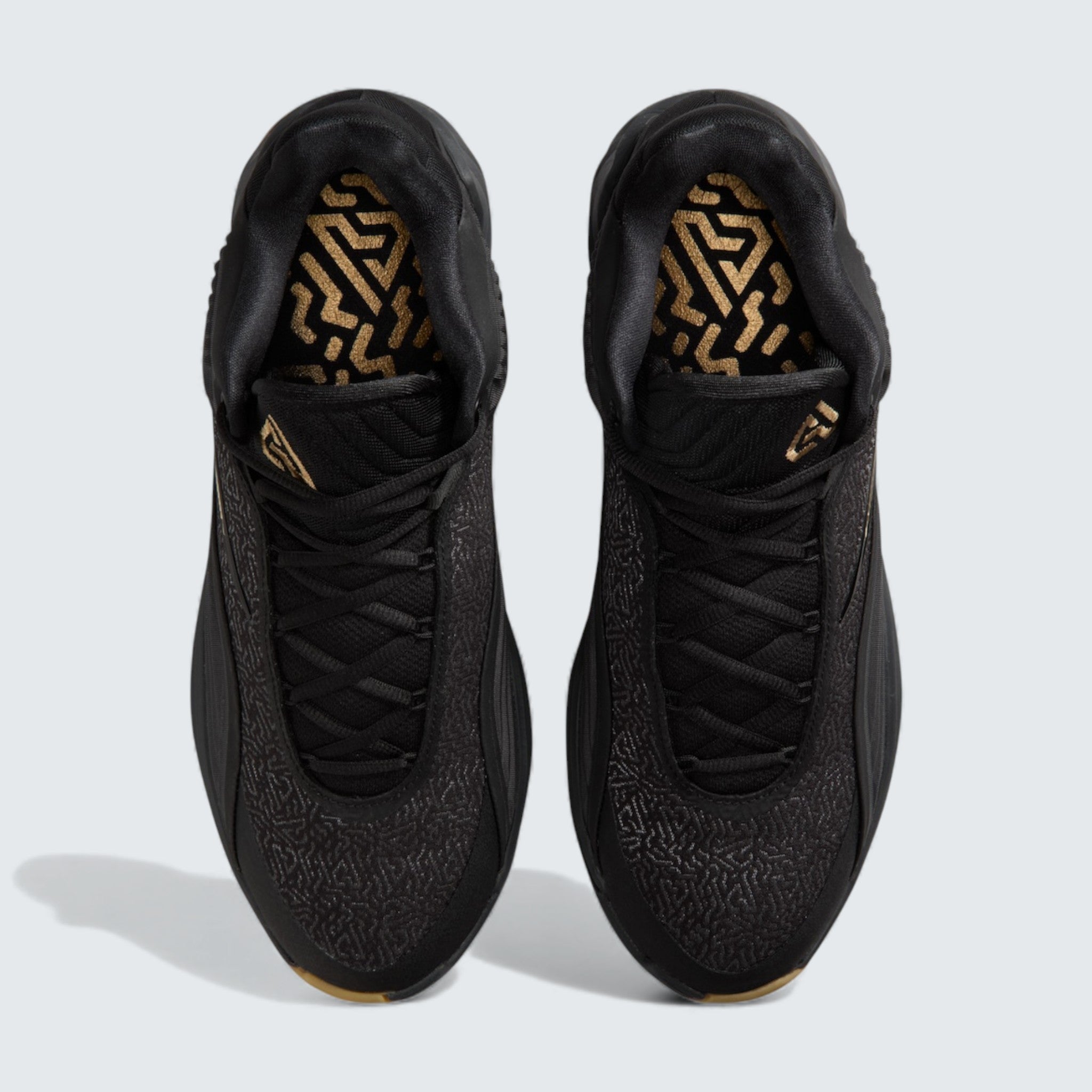 Giannis Freak 7 ’Black/Metallic Gold’