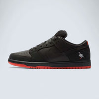 Nike SB Dunk Low 'Black Pigeon'